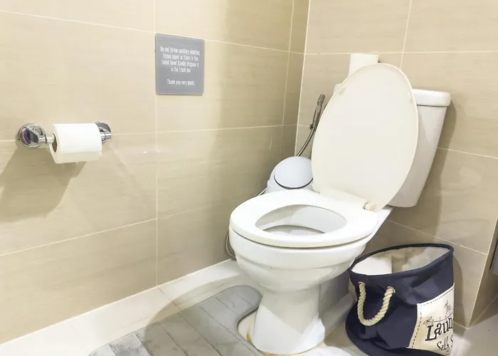Apartment 1br Bgc, One Uptown B001 Manila