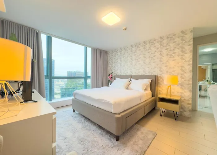 1br Bgc, One Uptown B001