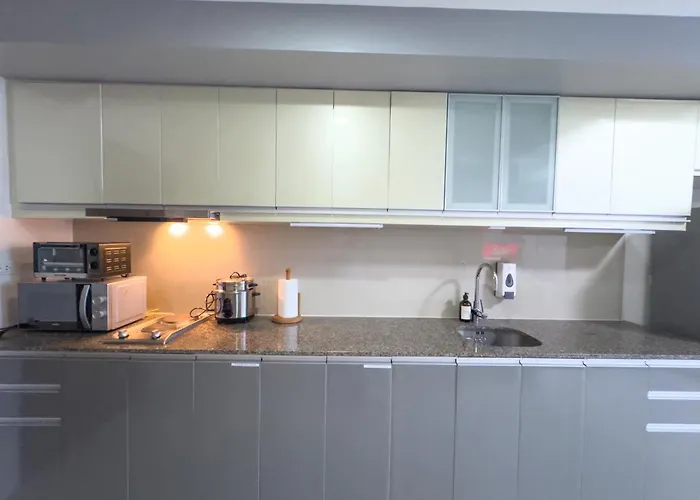 1br Bgc, One Uptown B001