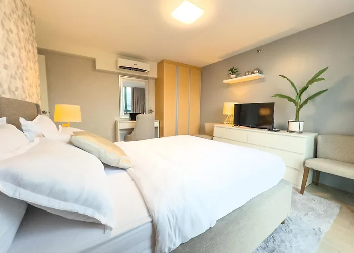 1br Bgc, One Uptown B001 Manila